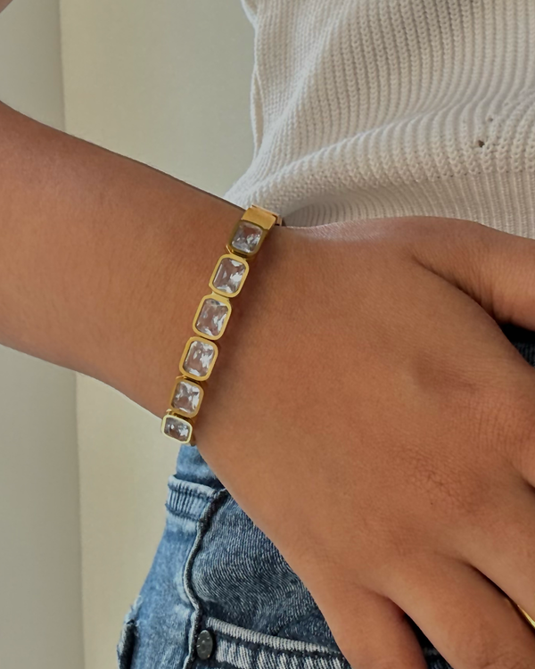 Liora crystal golden thin wrist Bracelet